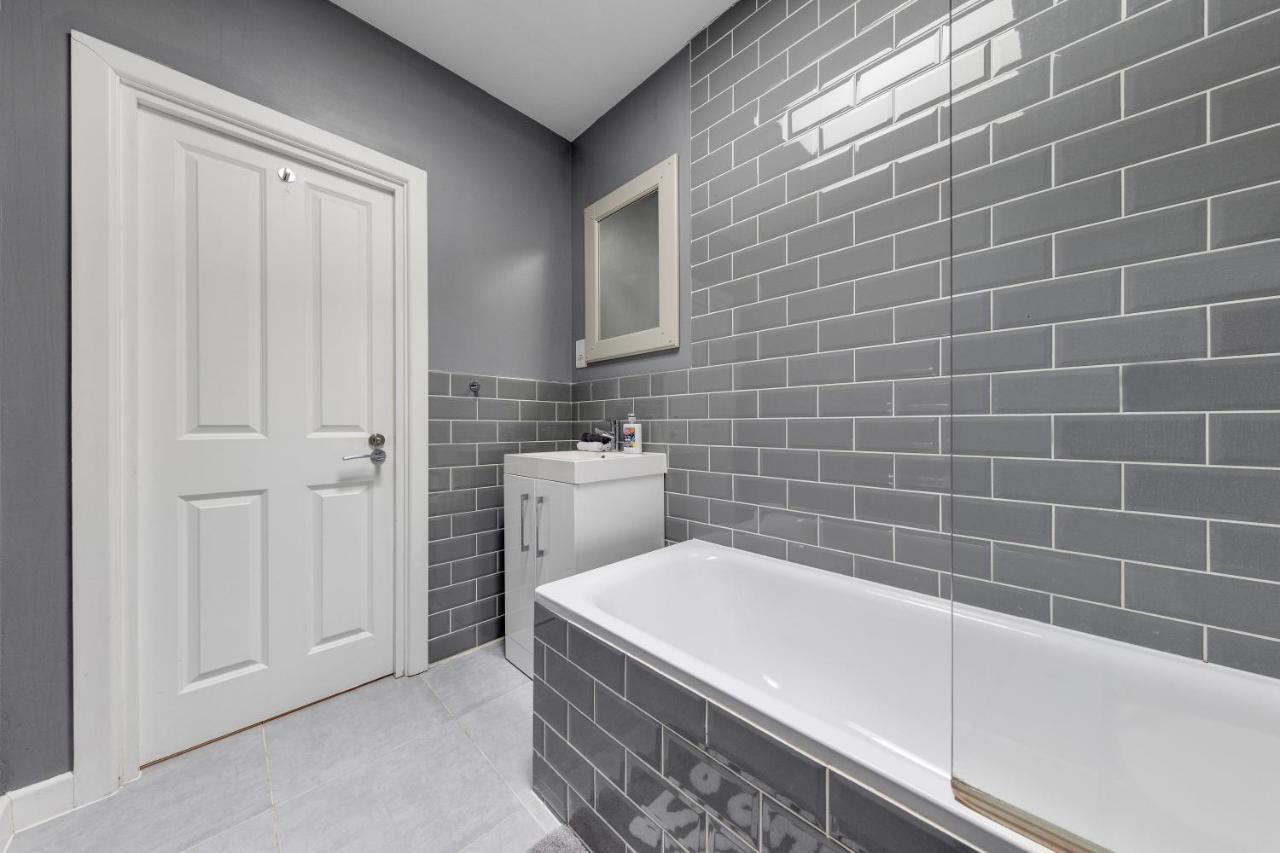 Sleep 4 In Hoxton Near Shoreditch Liverpool St Rw6 London Exterior photo